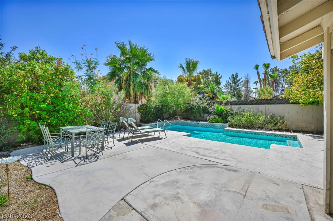 390 Rushing Creek Court Henderson NV 89014