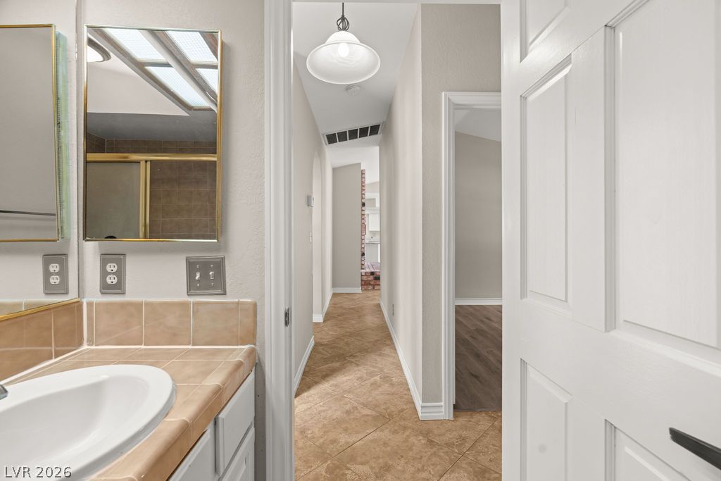 5301 Braemar Drive Las Vegas NV 89130