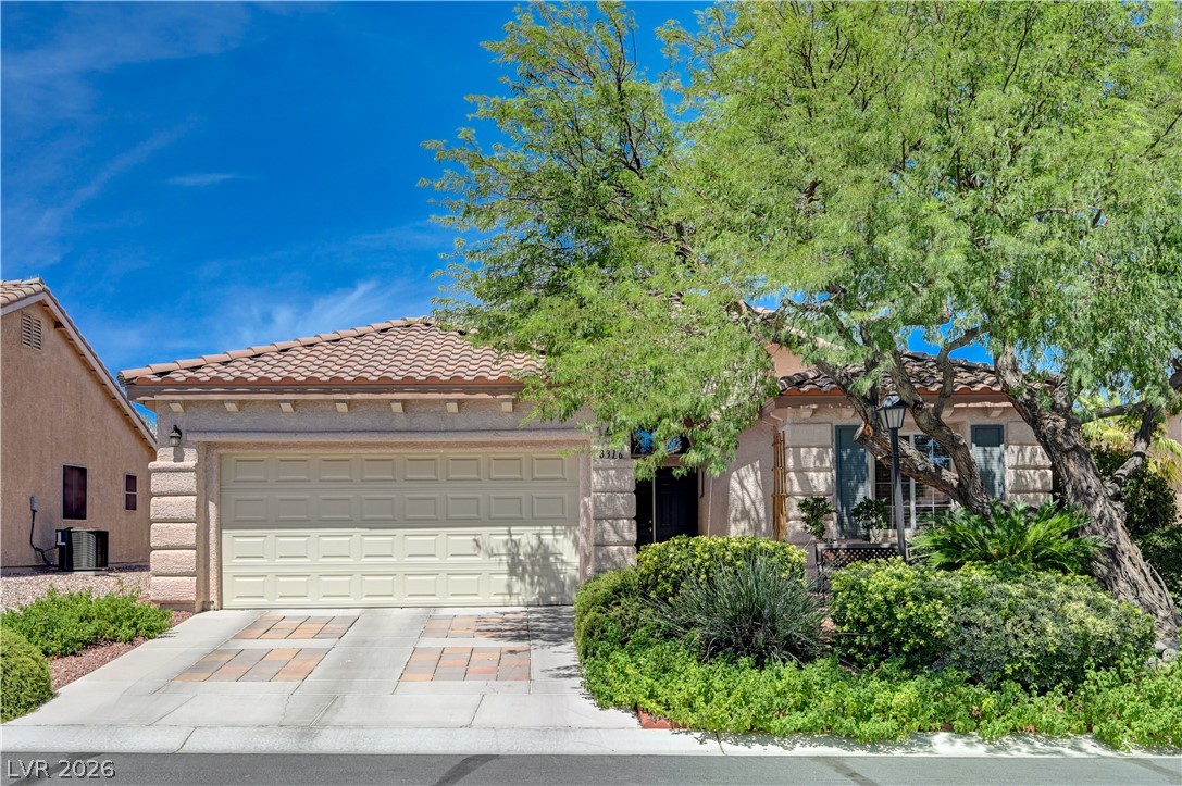 8316 Dawn Breeze Avenue Las Vegas NV 89131