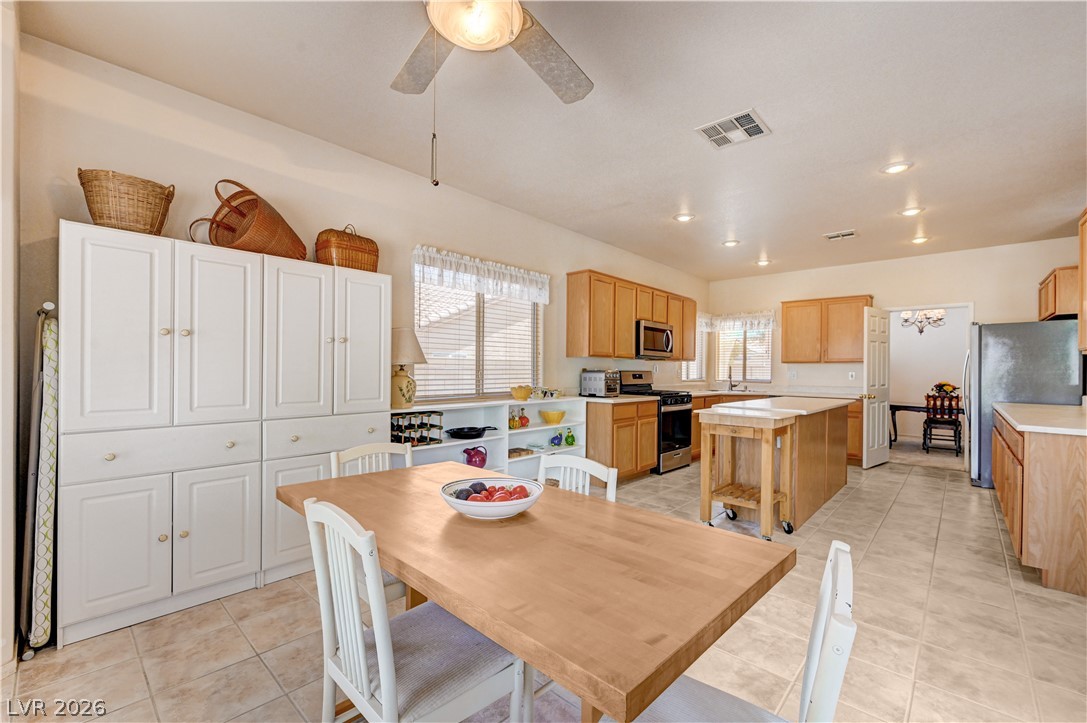 8316 Dawn Breeze Avenue Las Vegas NV 89131
