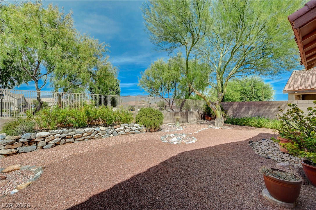 8316 Dawn Breeze Avenue Las Vegas NV 89131