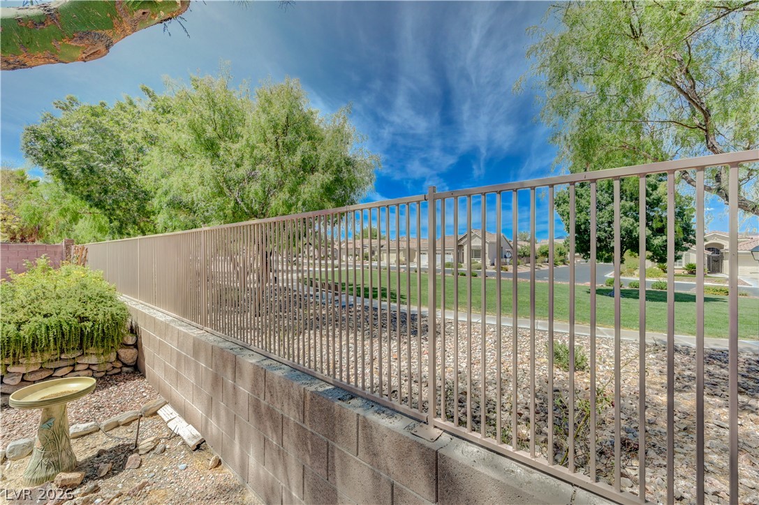 8316 Dawn Breeze Avenue Las Vegas NV 89131
