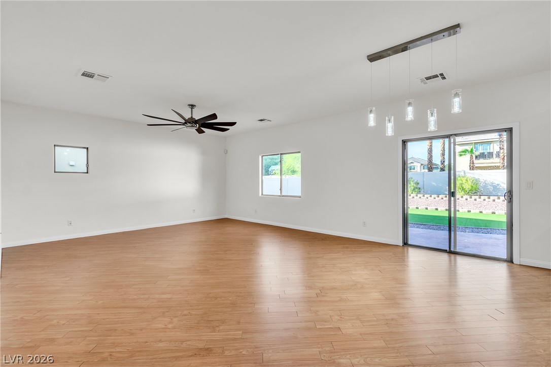3320 Carefree Beauty Avenue North Las Vegas NV 89081