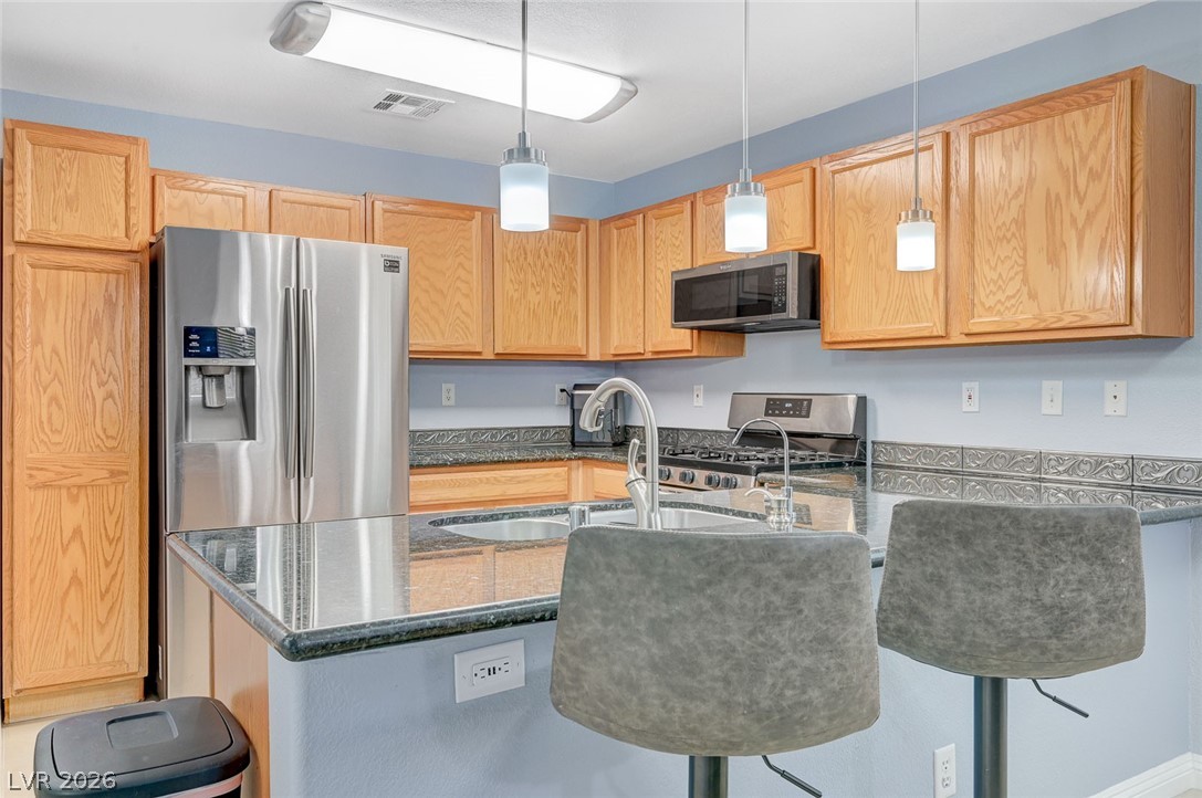 10335 Midseason Mist Street Las Vegas NV 89183