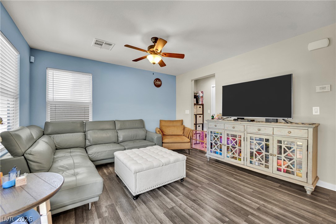 3636 Via Del Robles Avenue Las Vegas NV 89115