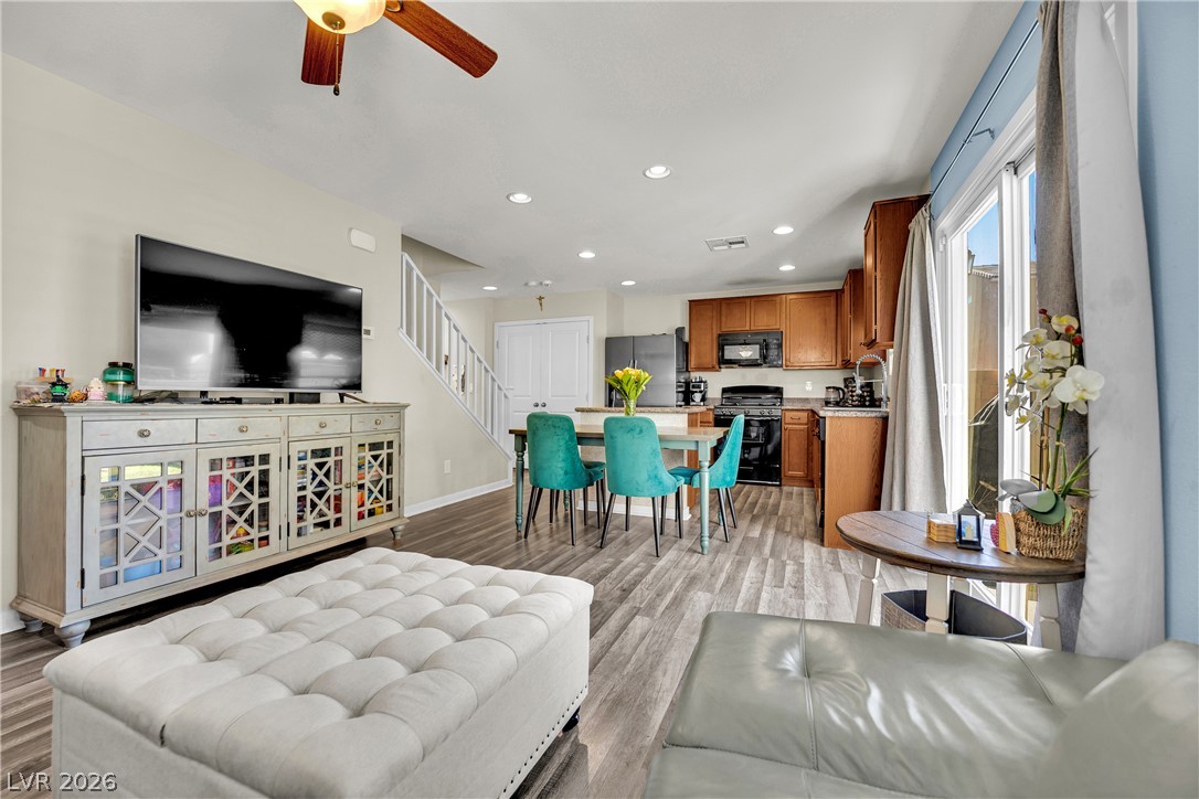 3636 Via Del Robles Avenue Las Vegas NV 89115