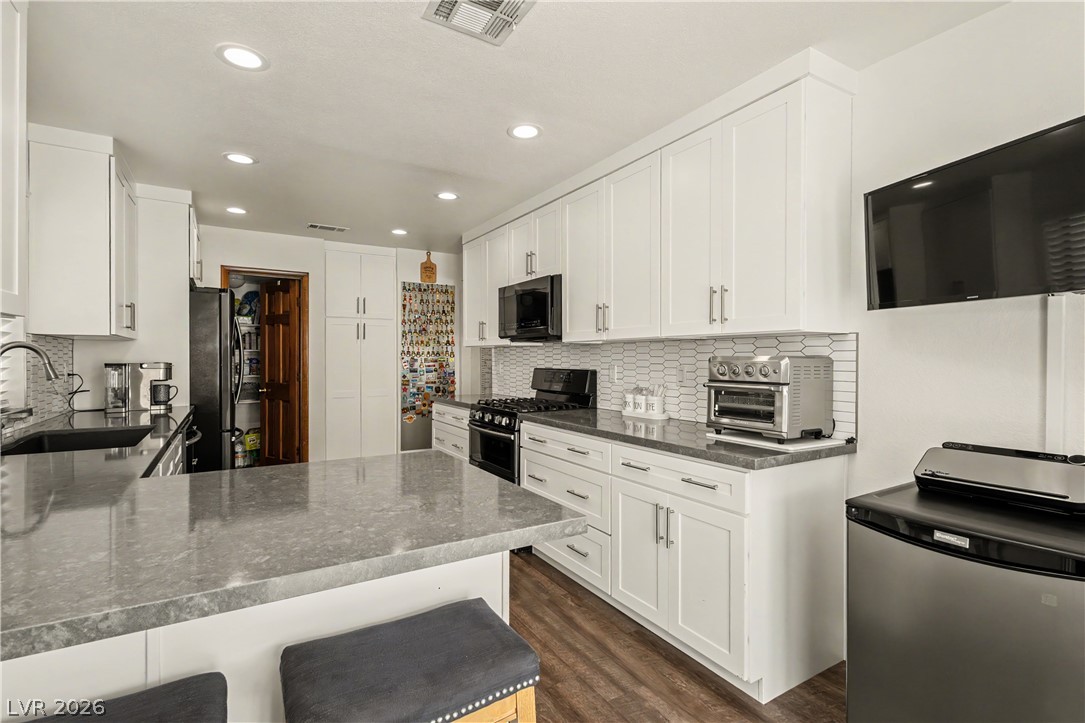 3040 Waterview Drive Las Vegas NV 89117