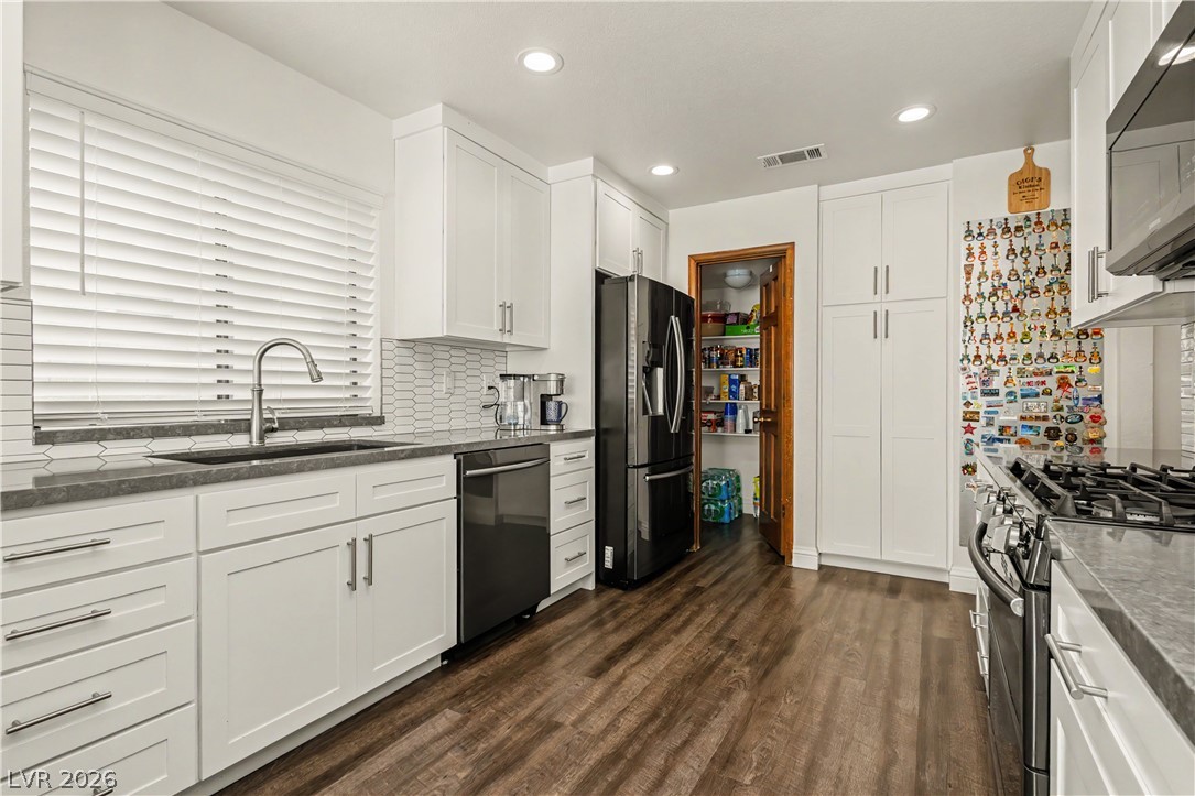 3040 Waterview Drive Las Vegas NV 89117