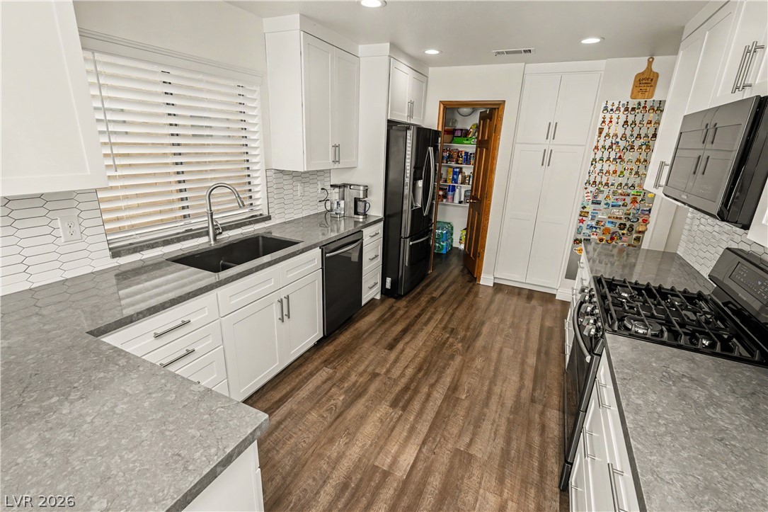 3040 Waterview Drive Las Vegas NV 89117