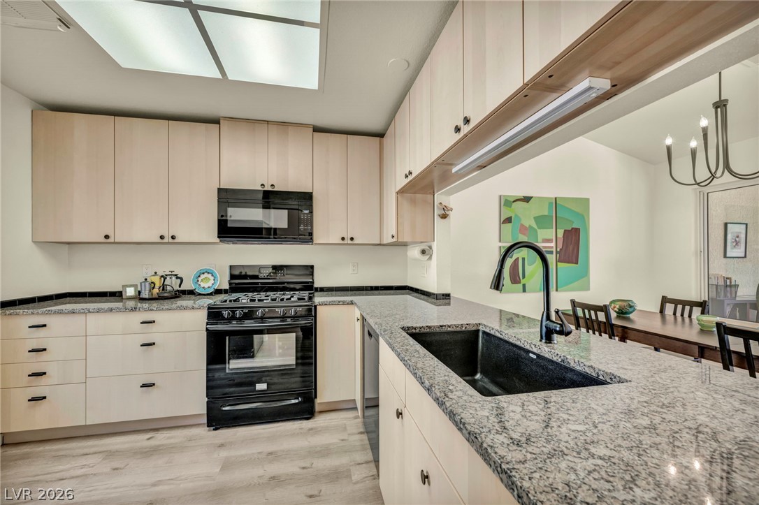 2704 Glencliff Drive Las Vegas NV 89134