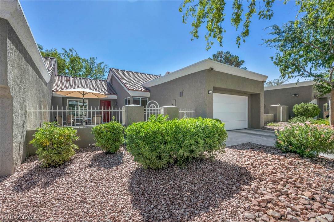 2704 Glencliff Drive Las Vegas NV 89134