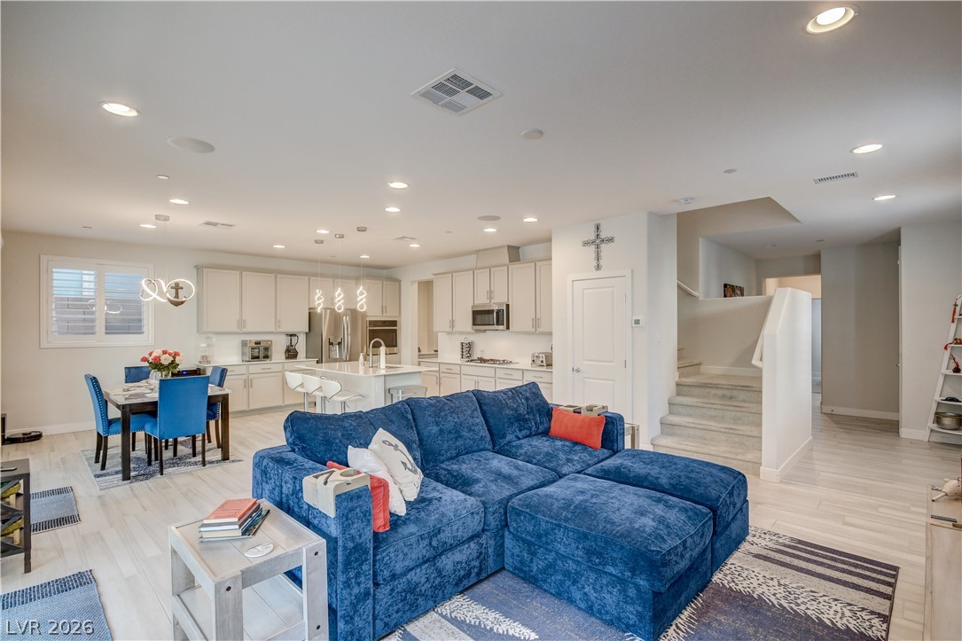 47 Flora Sagio Avenue Henderson NV 89011