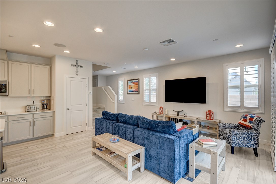 47 Flora Sagio Avenue Henderson NV 89011