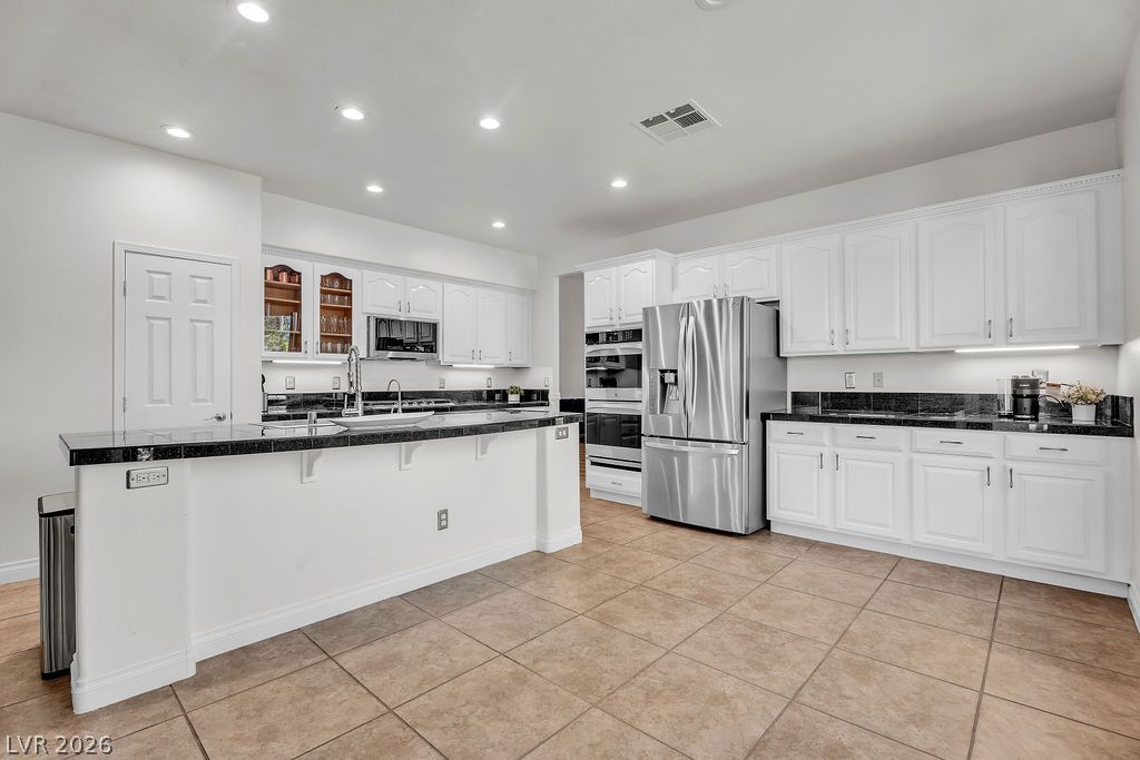 8221 Glistening Rush Street Las Vegas NV 89131