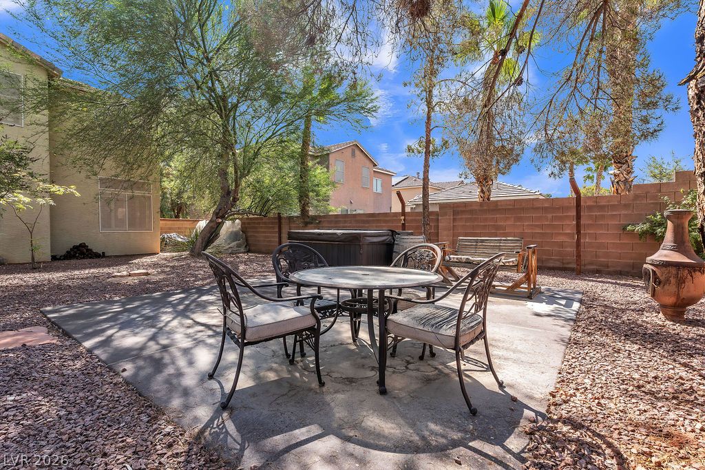 8221 Glistening Rush Street Las Vegas NV 89131