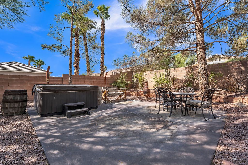 8221 Glistening Rush Street Las Vegas NV 89131
