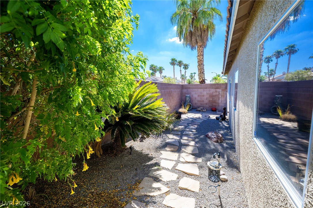 498 Beaconwood Street Henderson NV 89052