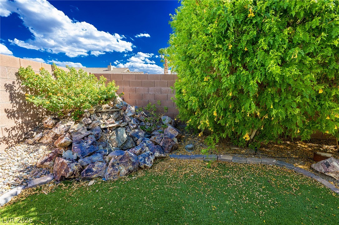 498 Beaconwood Street Henderson NV 89052
