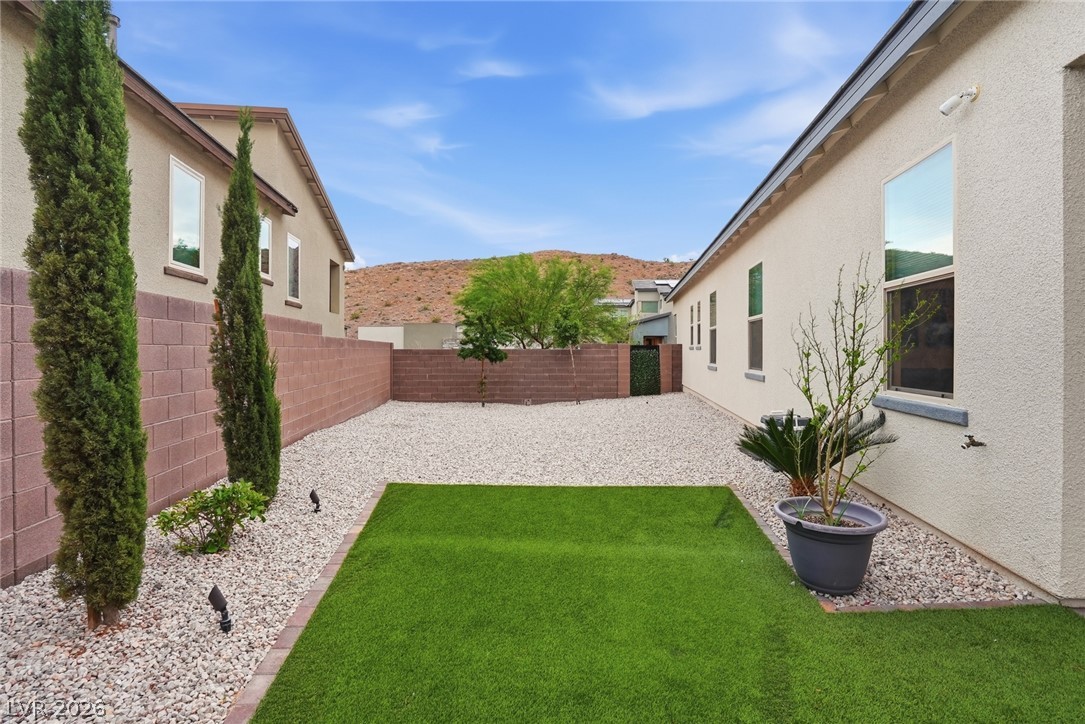 1917 Regal Bluff Drive Henderson NV 89052