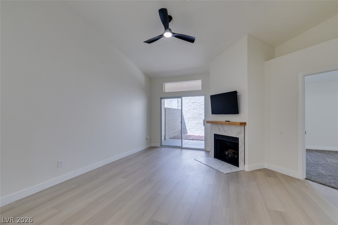 9712 Fionna Lane 102 Las Vegas NV 89129