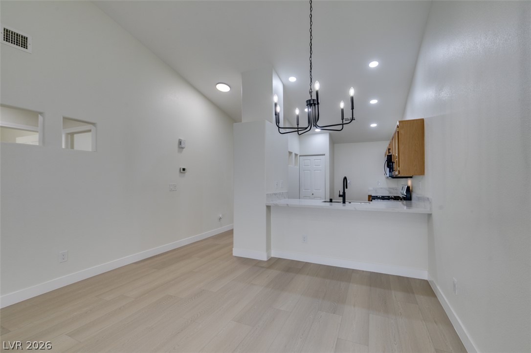 9712 Fionna Lane 102 Las Vegas NV 89129