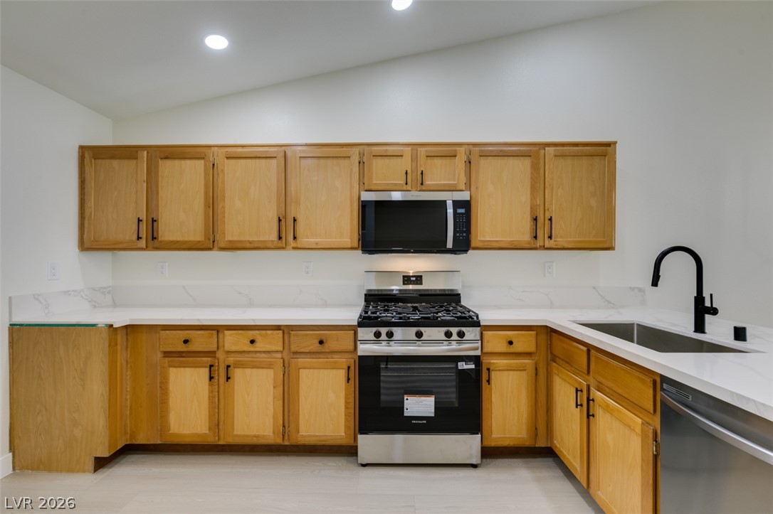 9712 Fionna Lane 102 Las Vegas NV 89129