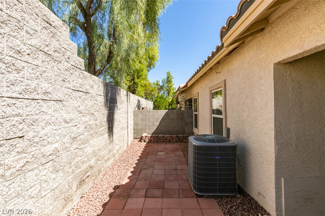 9712 Fionna Lane 102 Las Vegas NV 89129