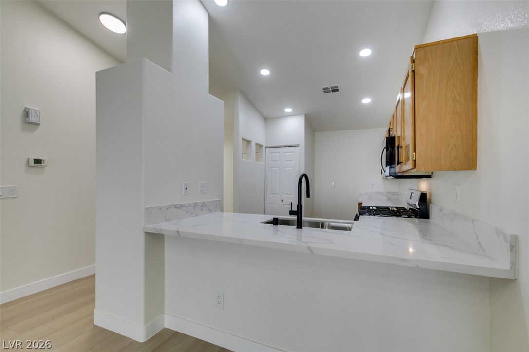 9712 Fionna Lane 102 Las Vegas NV 89129