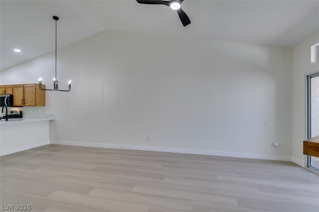 9712 Fionna Lane 102 Las Vegas NV 89129