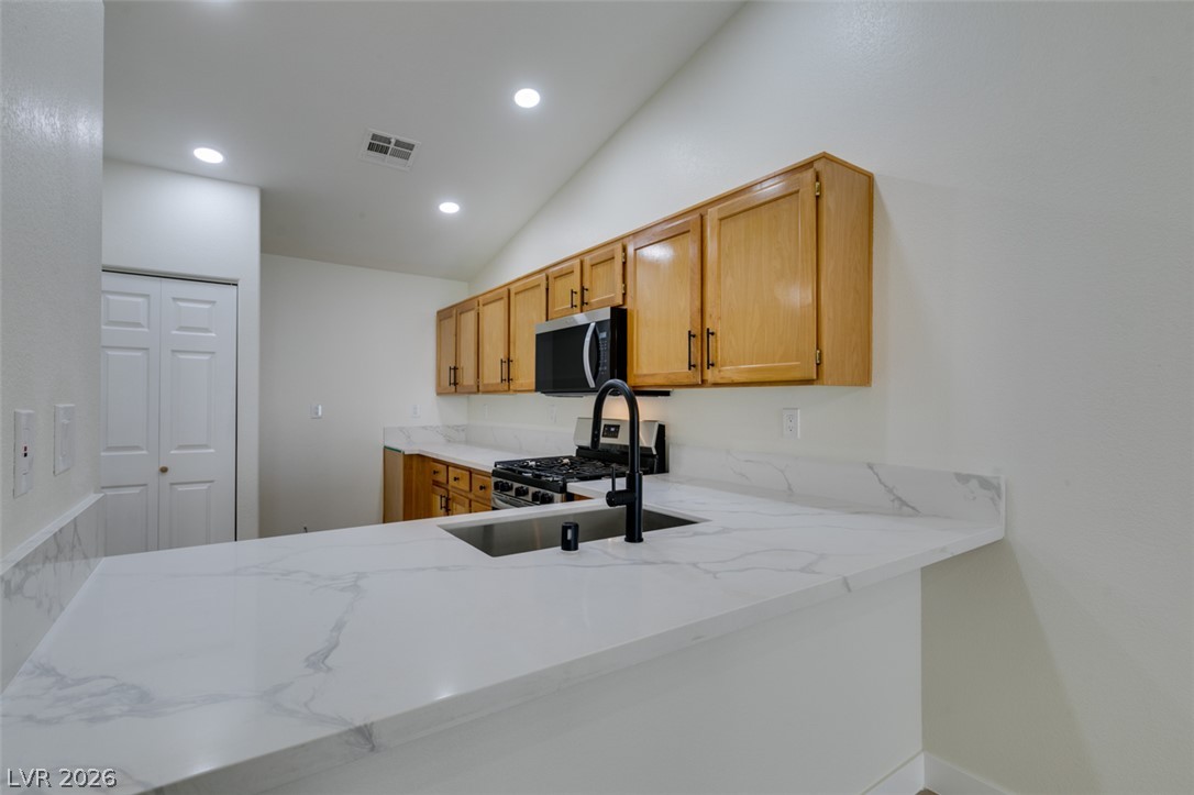 9712 Fionna Lane 102 Las Vegas NV 89129