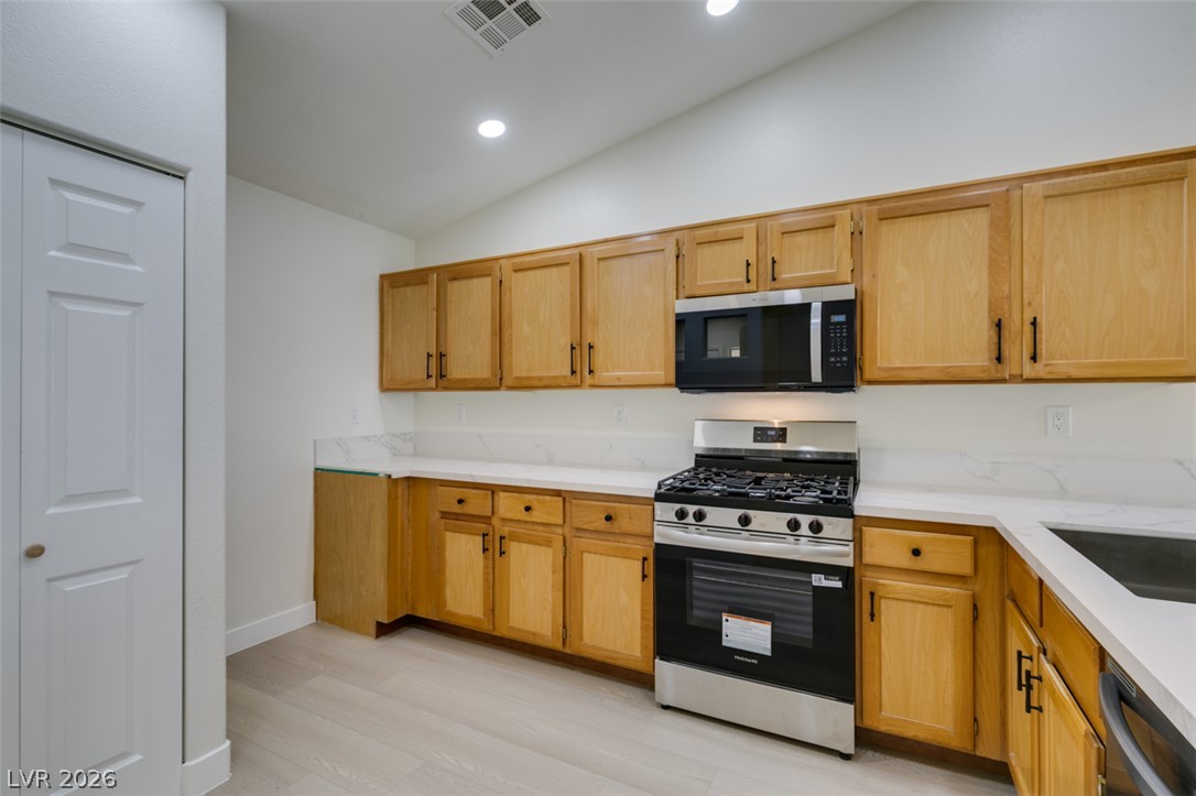 9712 Fionna Lane 102 Las Vegas NV 89129