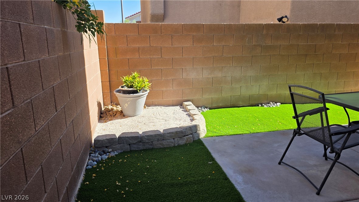 616 Port Talbot Avenue Las Vegas NV 89178