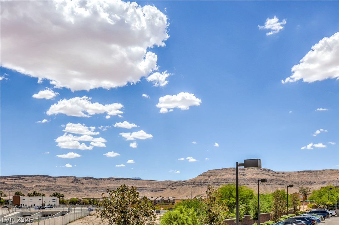 6197 Garden Crest Street Las Vegas NV 89148