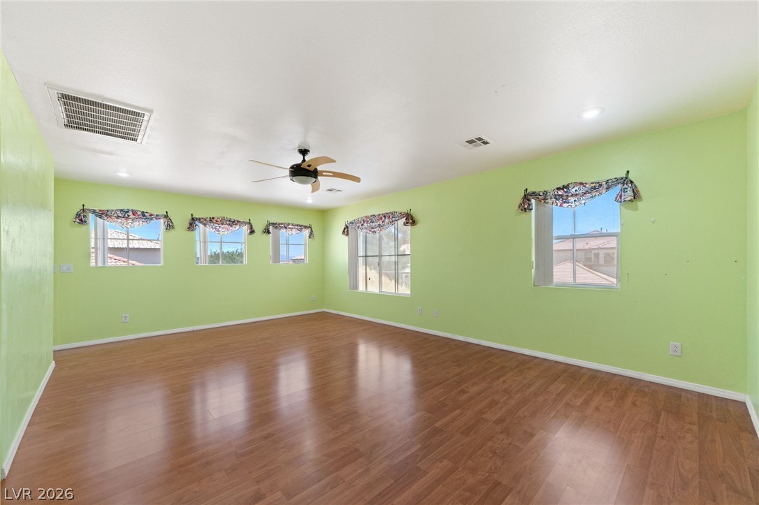 5049 Shadow Valley Street Las Vegas NV 89148