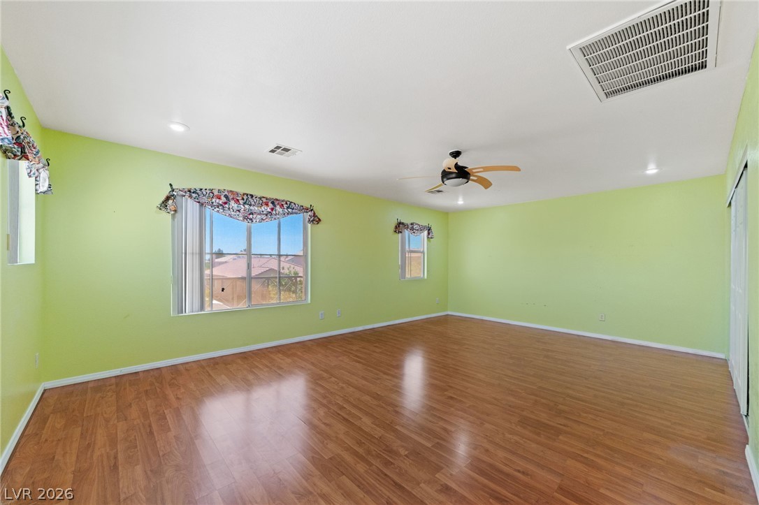 5049 Shadow Valley Street Las Vegas NV 89148