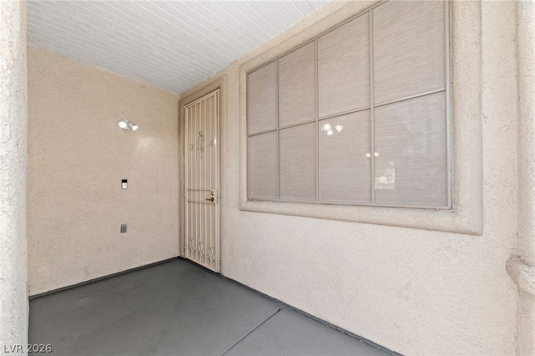 5049 Shadow Valley Street Las Vegas NV 89148