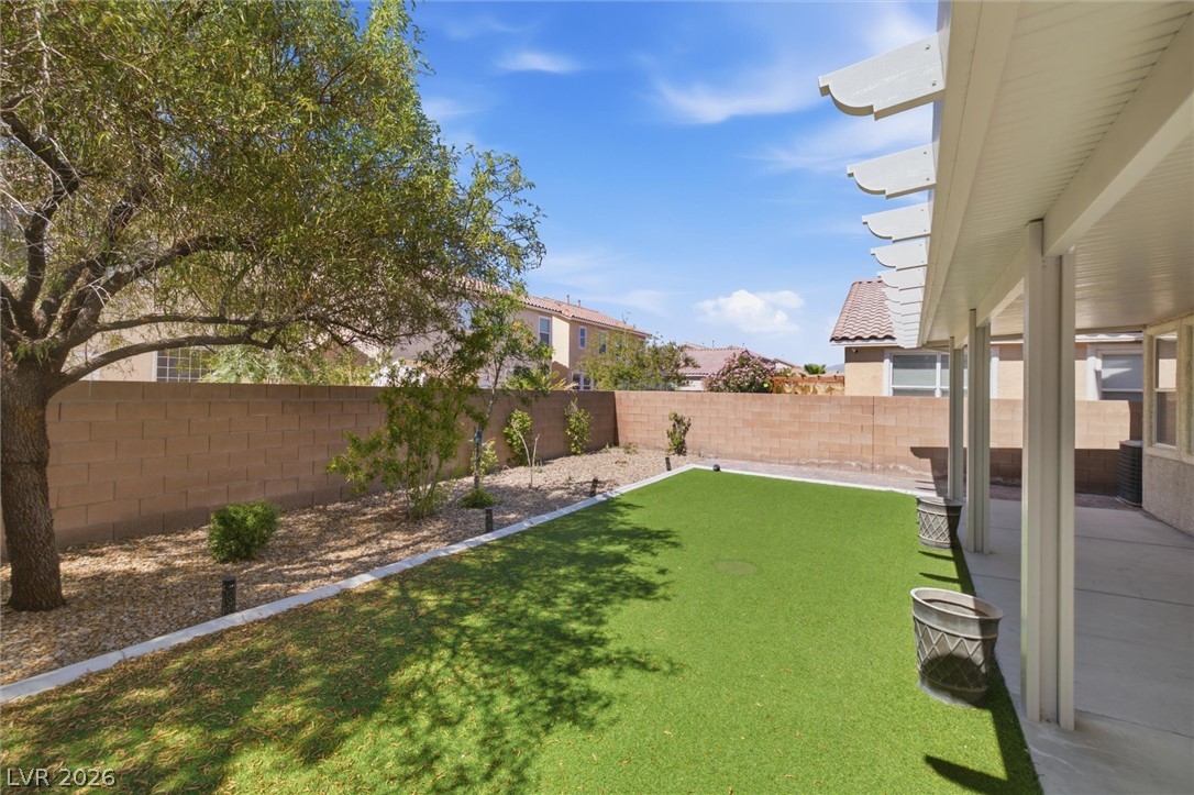 321 Arrowbird Avenue North Las Vegas NV 89031