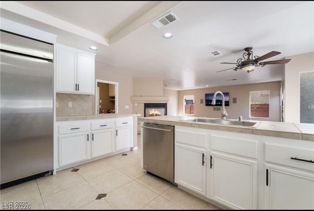 6657 Shadow Cove Avenue Las Vegas NV 89139