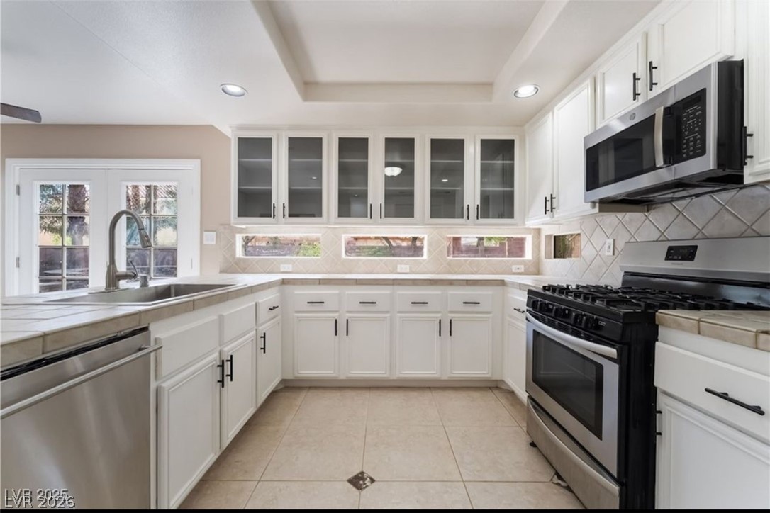 6657 Shadow Cove Avenue Las Vegas NV 89139