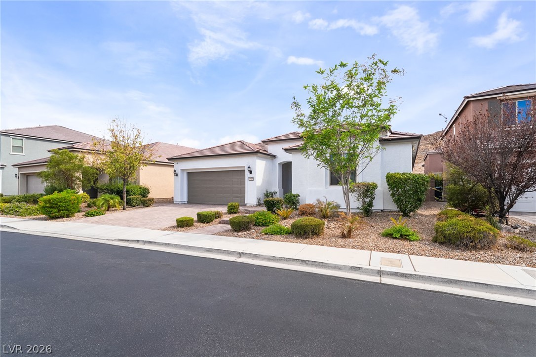 9537 Wild Valley Avenue Las Vegas NV 89148