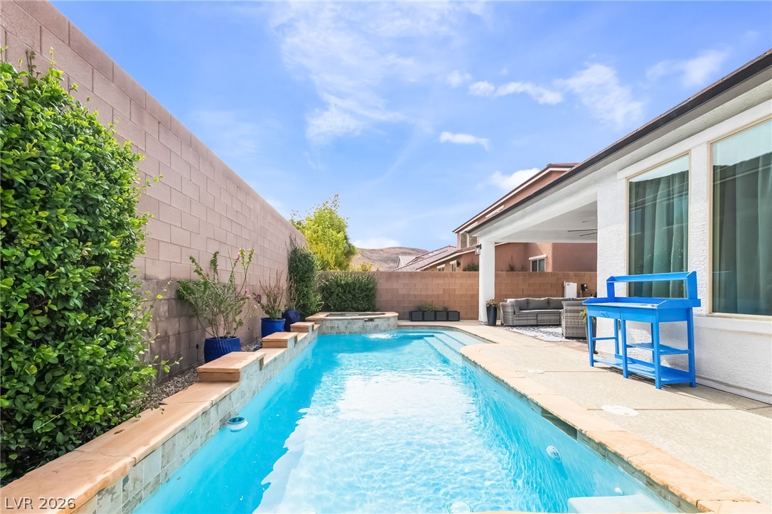 9537 Wild Valley Avenue Las Vegas NV 89148