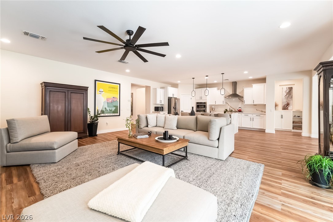 9537 Wild Valley Avenue Las Vegas NV 89148