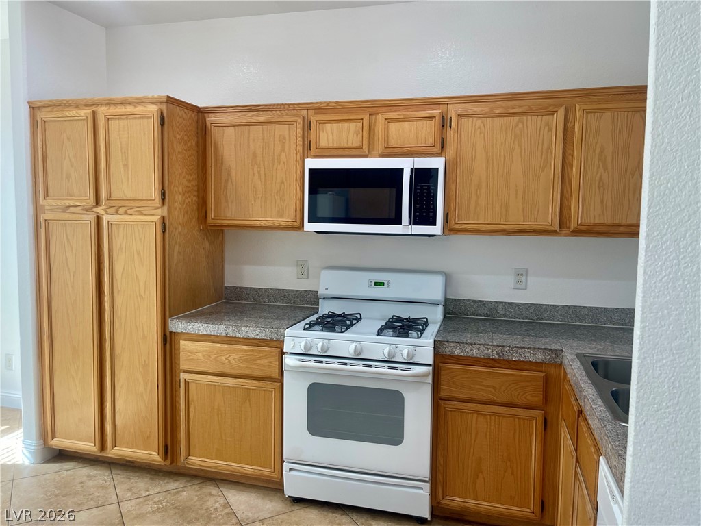 808 Pirates Cave Court North Las Vegas NV 89032