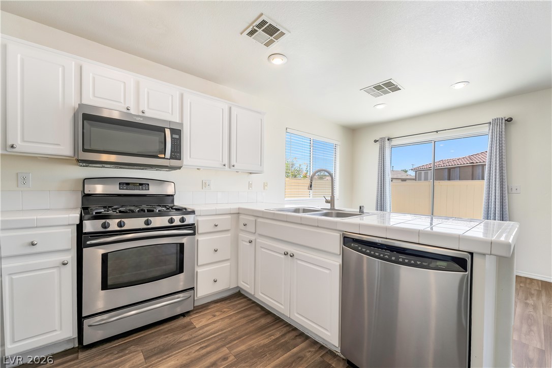 760 Sunrise Crossing Street Henderson NV 89014
