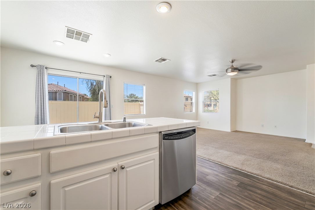 760 Sunrise Crossing Street Henderson NV 89014