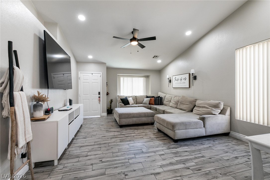 5988 Turtle River Avenue Las Vegas NV 89156