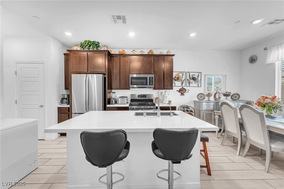 8879 Roadrunner Ravine Street Las Vegas NV 89166