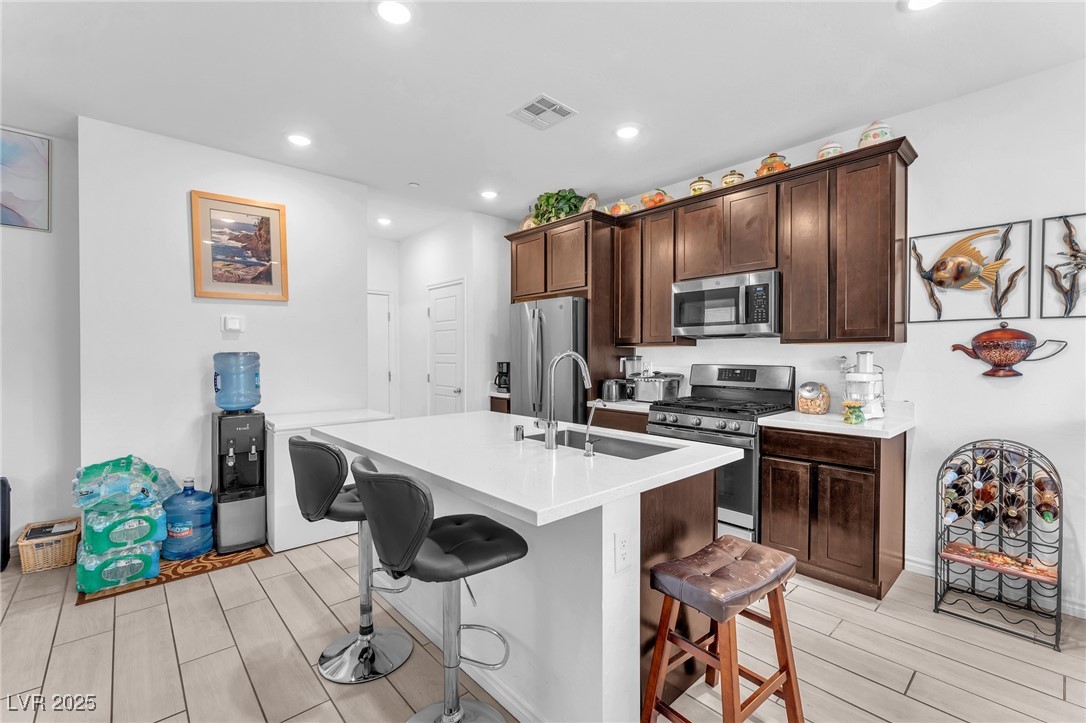 8879 Roadrunner Ravine Street Las Vegas NV 89166