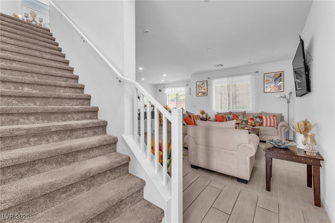 8879 Roadrunner Ravine Street Las Vegas NV 89166