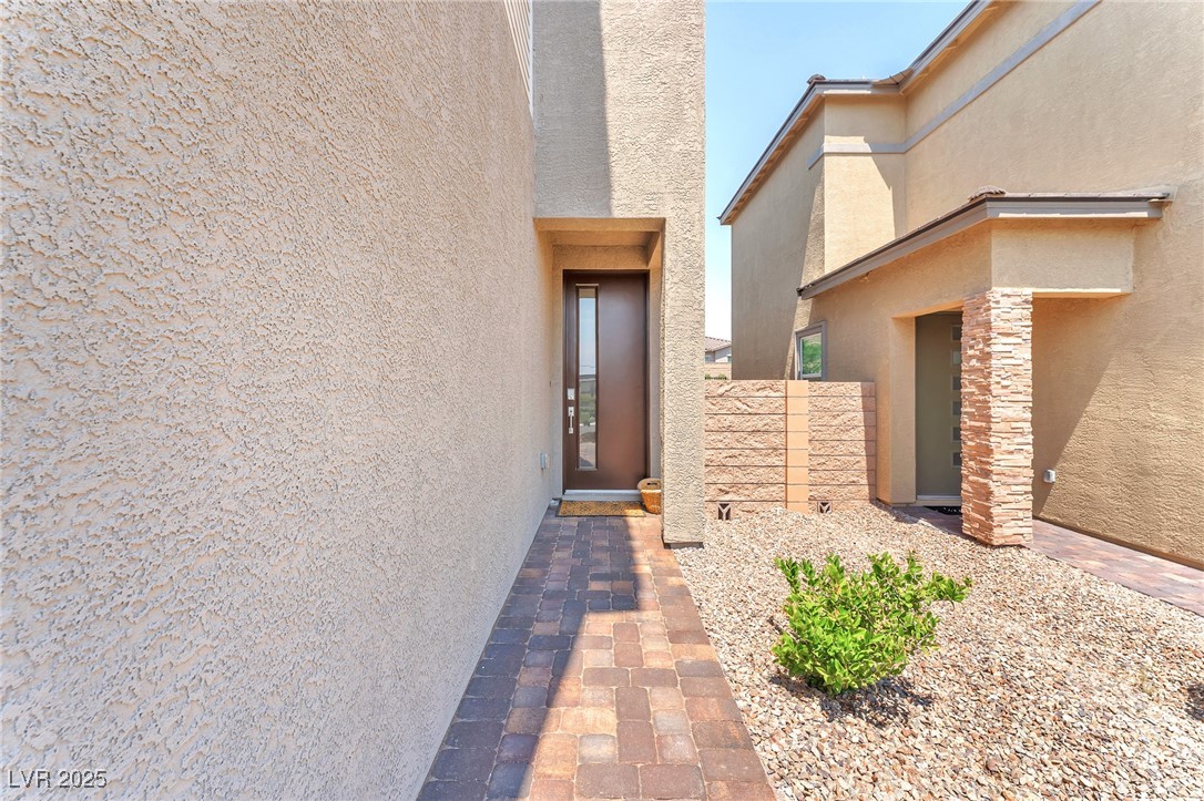 8879 Roadrunner Ravine Street Las Vegas NV 89166